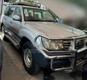 Photo - Toyota Land Cruiser 2007 Silver