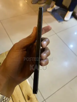 New Apple iPhone 15 Plus 256 GB Black