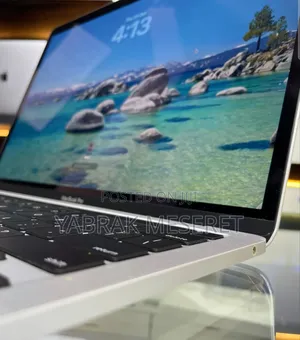 New Laptop Apple MacBook Pro 2020 M1 8GB Apple M1 Pro SSD 512GB