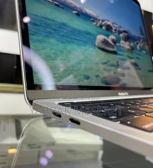 New Laptop Apple MacBook Pro 2020 M1 8GB Apple M1 Pro SSD 512GB