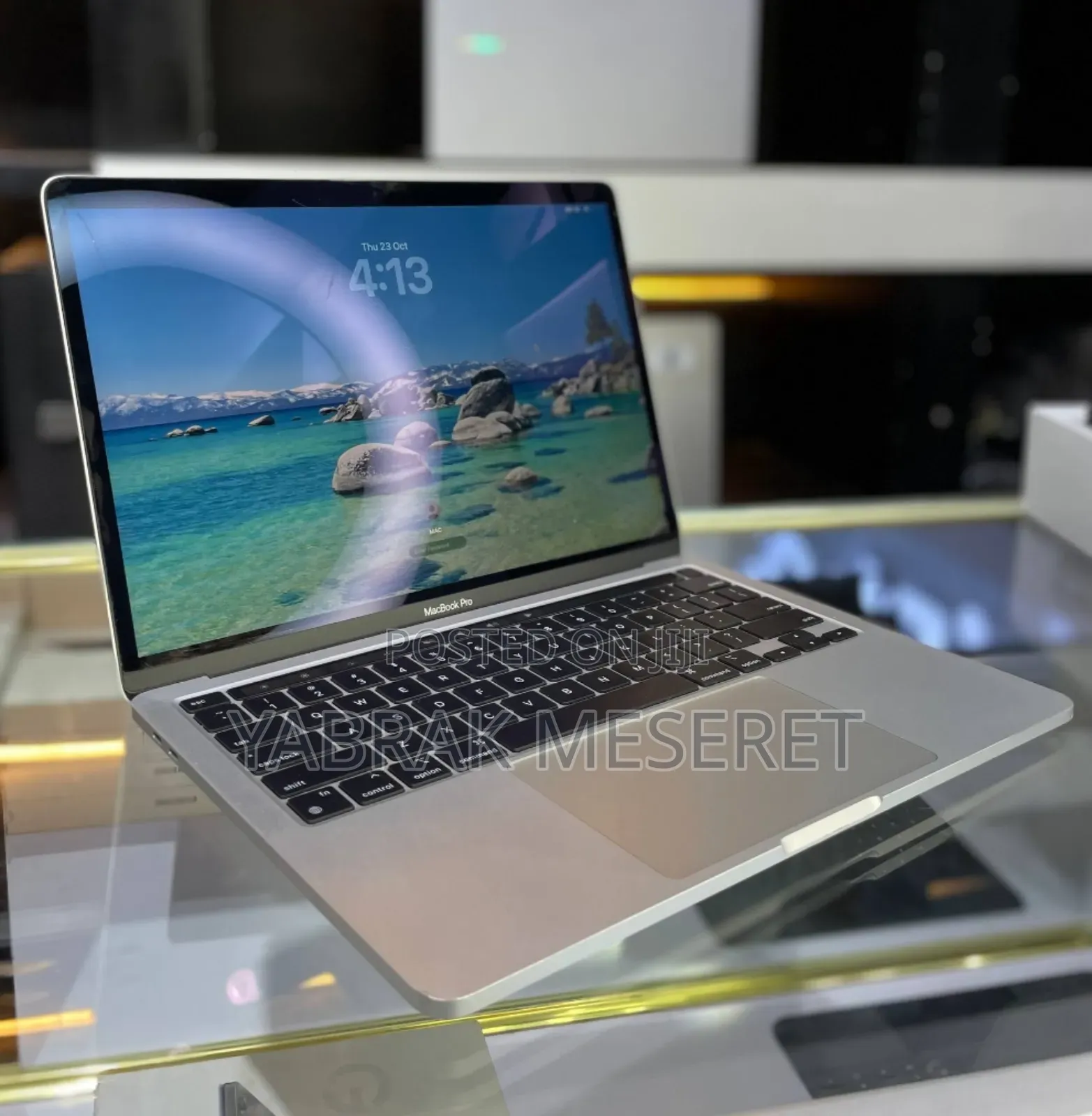 New Laptop Apple MacBook Pro 2020 M1 8GB Apple M1 Pro SSD 512GB