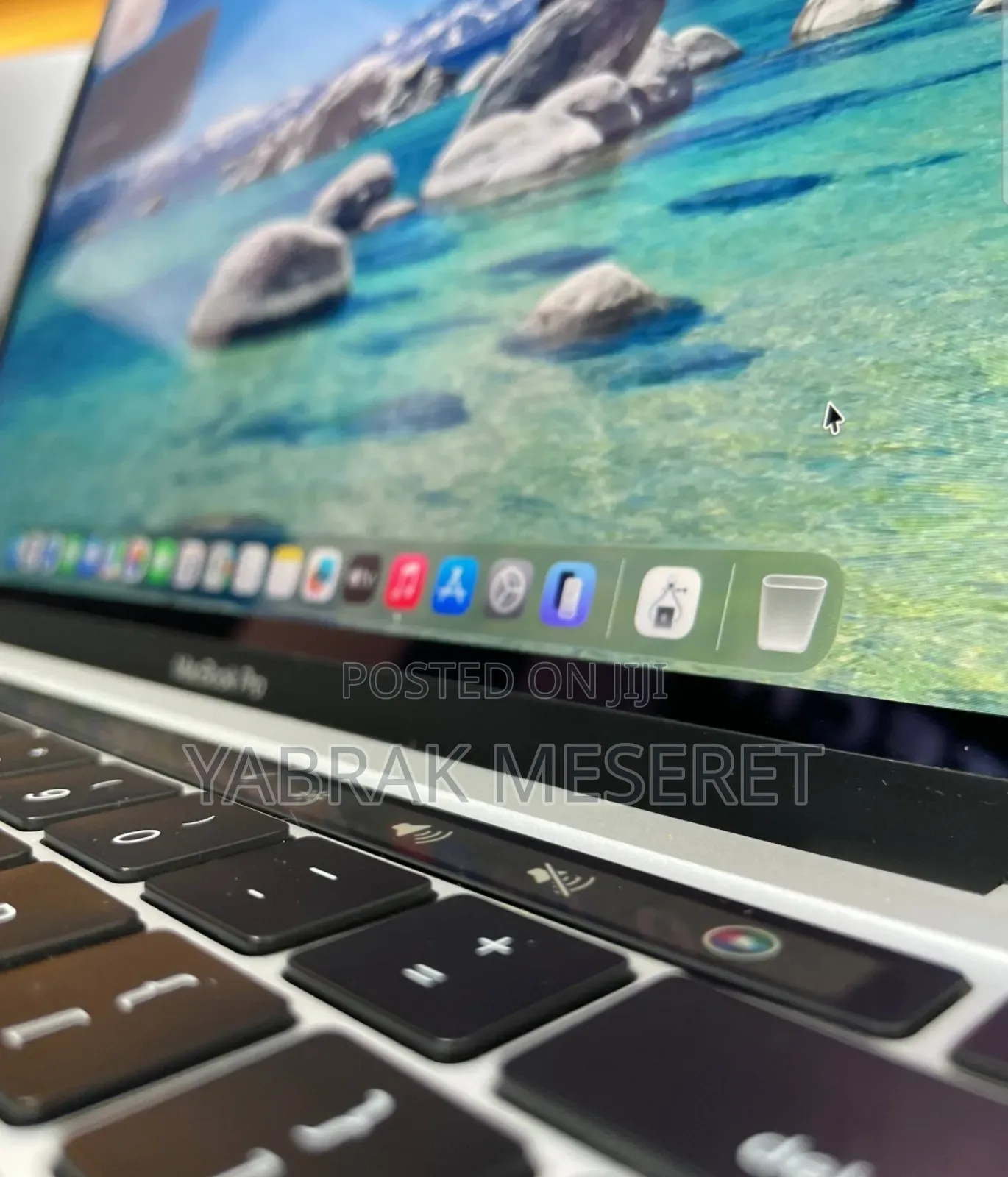 New Laptop Apple MacBook Pro 2020 M1 8GB Apple M1 Pro SSD 512GB