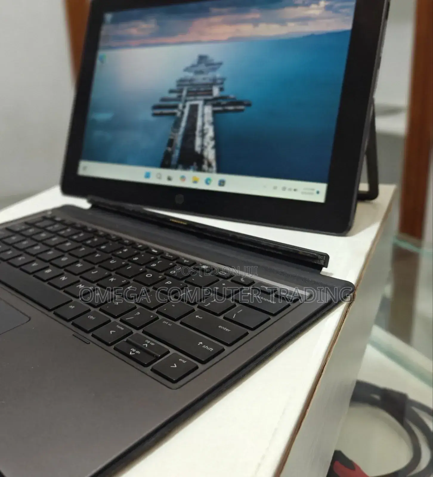 New Laptop HP X2 8GB Intel Core i5 SSD 256GB