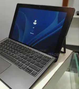 New Laptop HP X2 8GB Intel Core i5 SSD 256GB