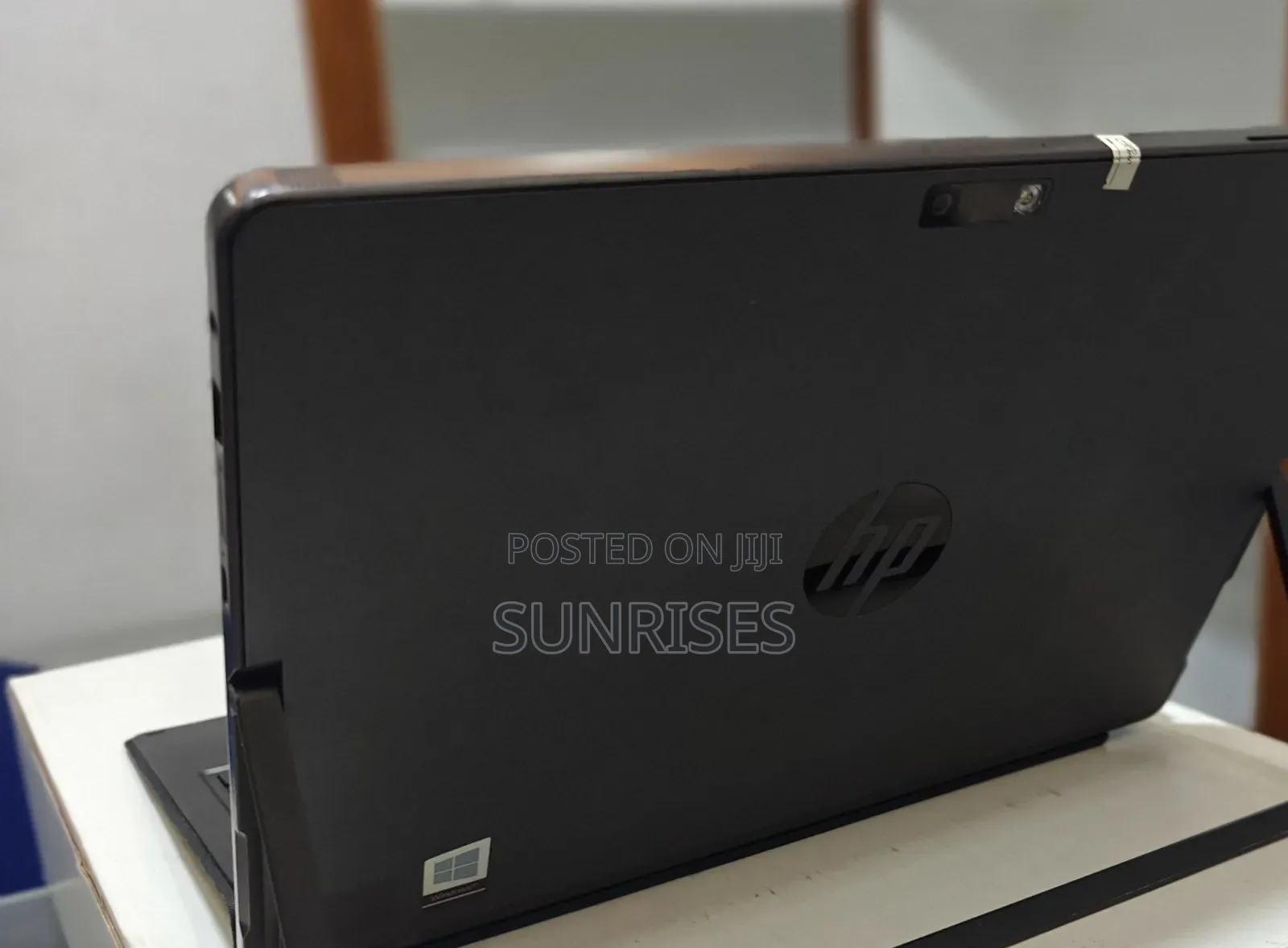 New Laptop HP X2 8GB Intel Core I5 SSD 256GB