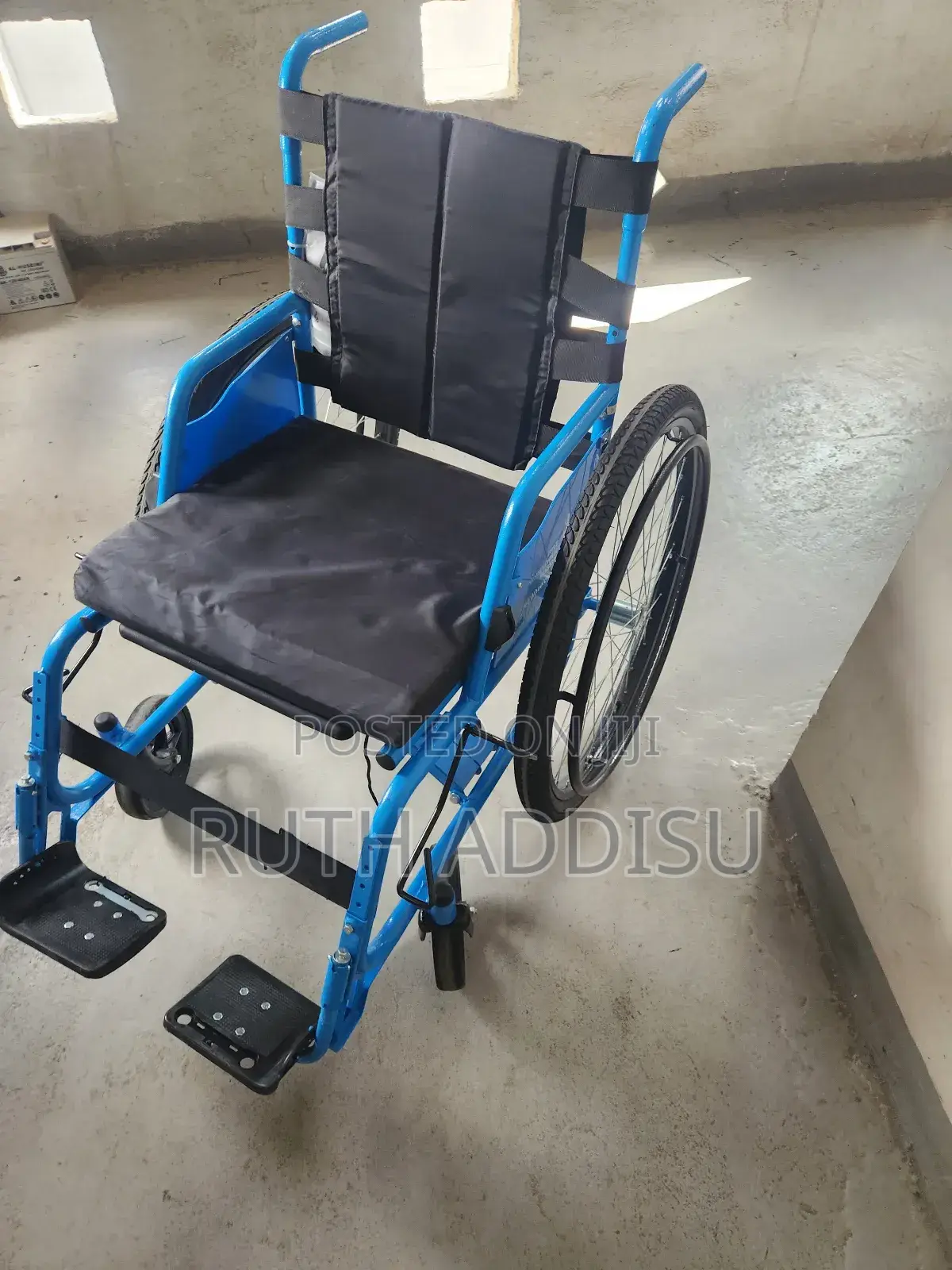 Wheelchair知識brand New Foldable Wheelchair奔跑wheelchair麻煩wheelchair New