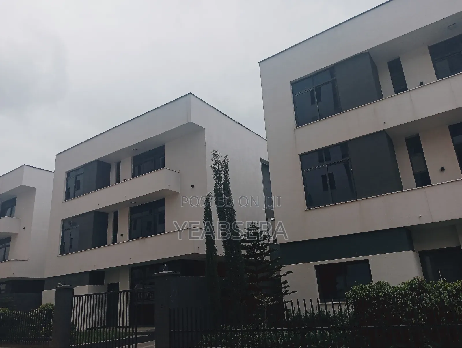 5bdrm Villa in Phison Real Estate, Bole for sale