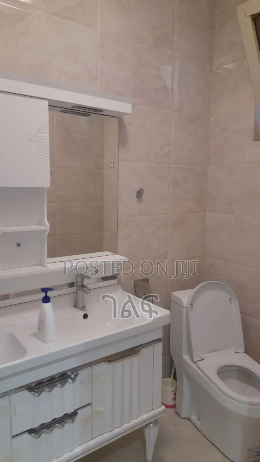 6bdrm Apartment in ታዋቂ ሪልስቴት ግቢ ውስጥ ሲሆን, Bole for sale