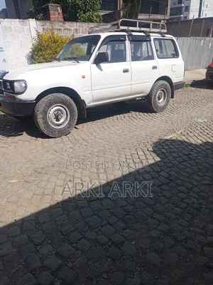 Toyota Land Cruiser 1995 White