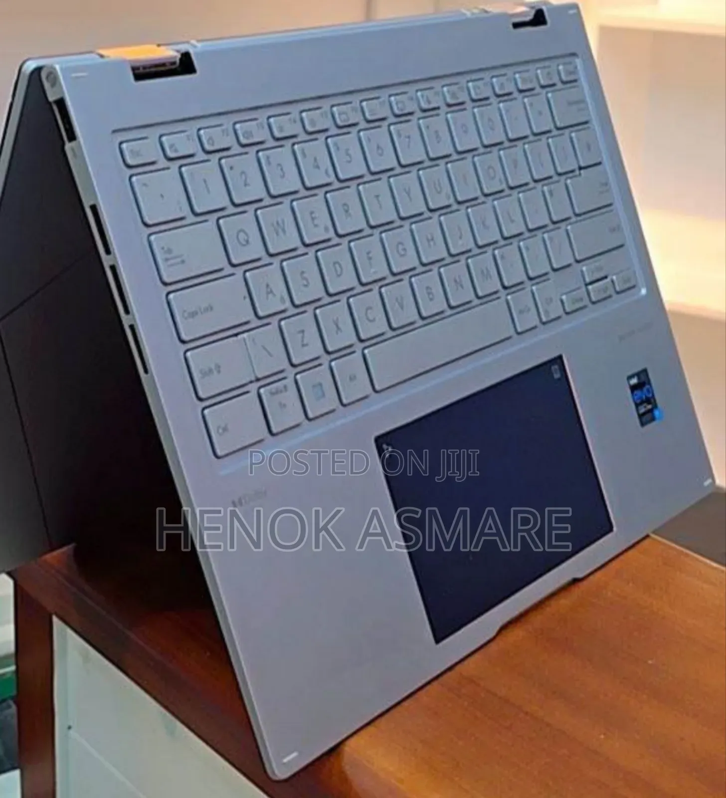 New Laptop Asus ZenBook Flip 14 UX461UA 16GB Intel Core I7 SSD 512GB