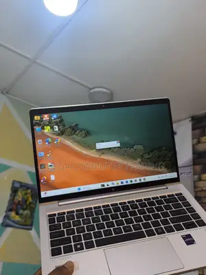 New Laptop HP EliteBook 640 G9 16GB Intel Core i5 SSD 512GB