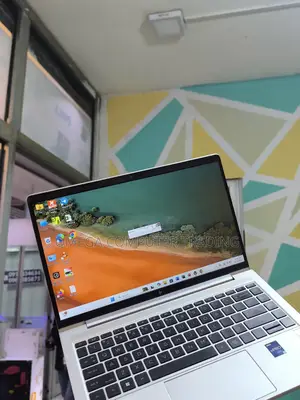 New Laptop HP EliteBook 640 G9 16GB Intel Core i5 SSD 512GB