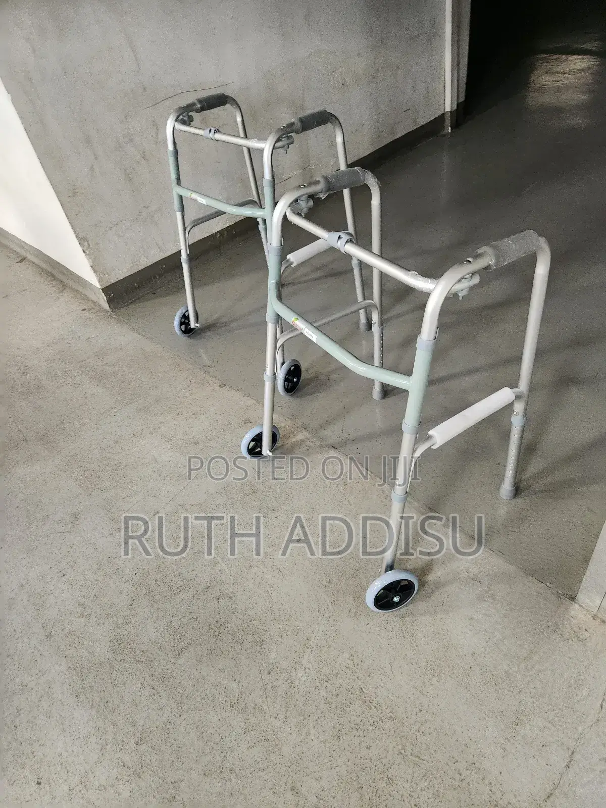 Foldable Walker肺炎almunium Walking Aid腔說brand New Walker笑話medical Walkr