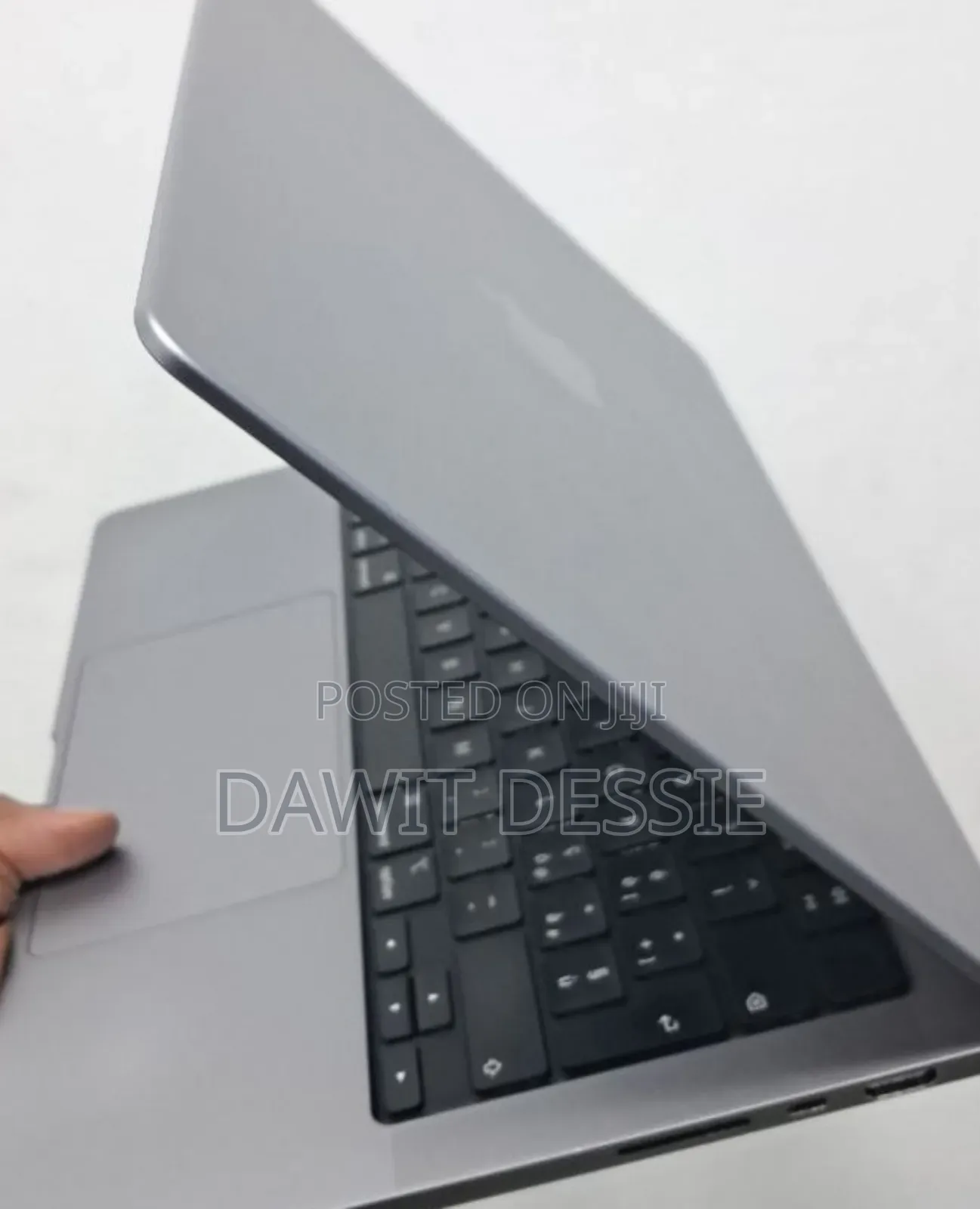 New Laptop Apple MacBook Pro 2021 M1 16GB Apple M1 Pro SSD 512GB