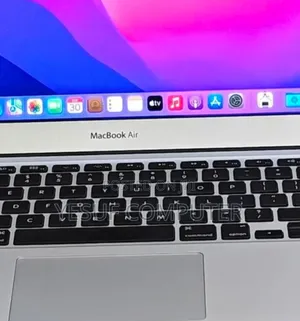 Photo - New Laptop Apple MacBook Air 2017 8GB Intel Core I7 SSD 512GB