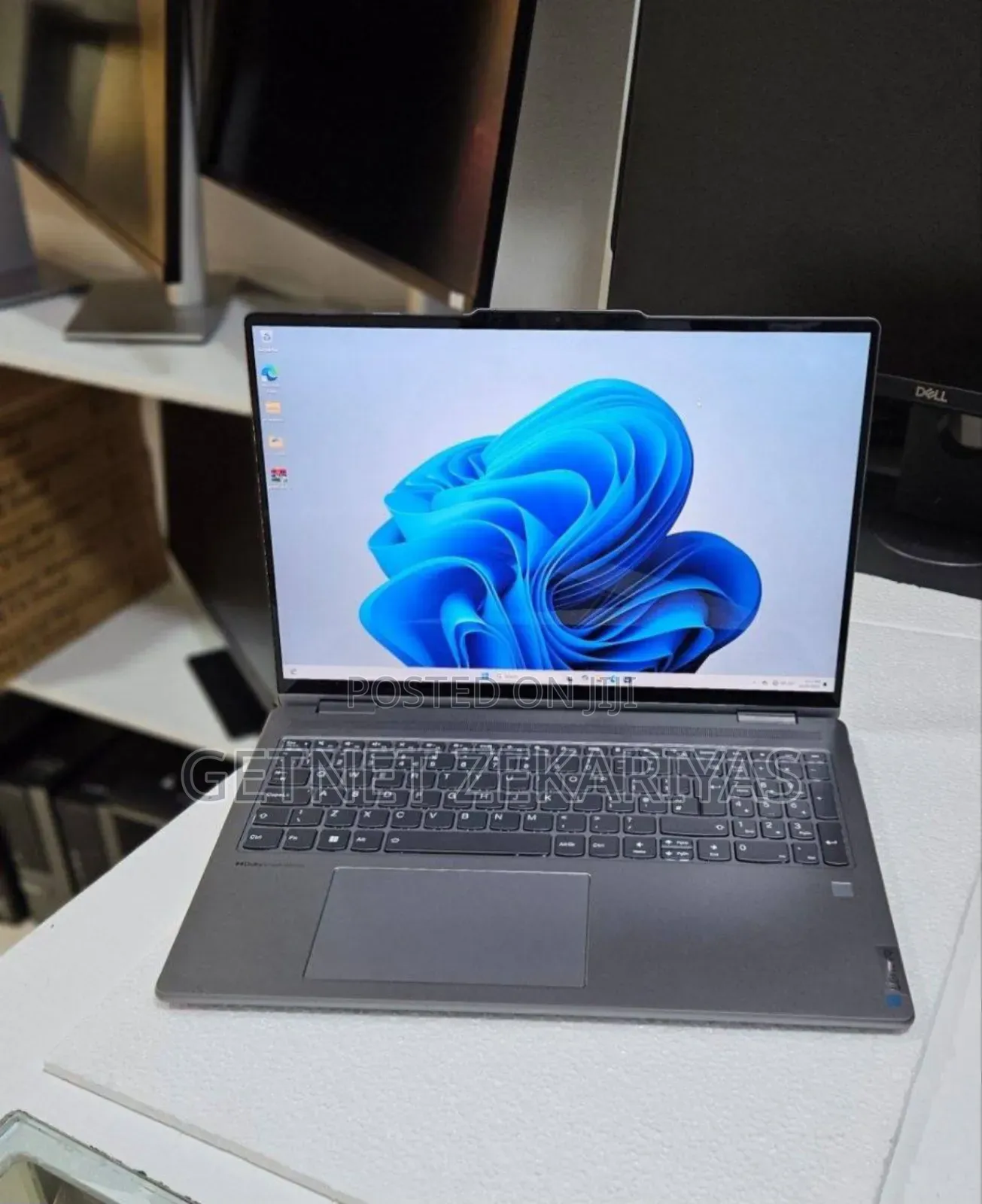 New Laptop Lenovo Yoga C740 16GB Intel Core I7 SSD 512GB