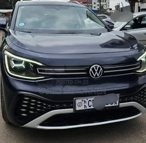 Photo - Volkswagen ID.6 2022 Black