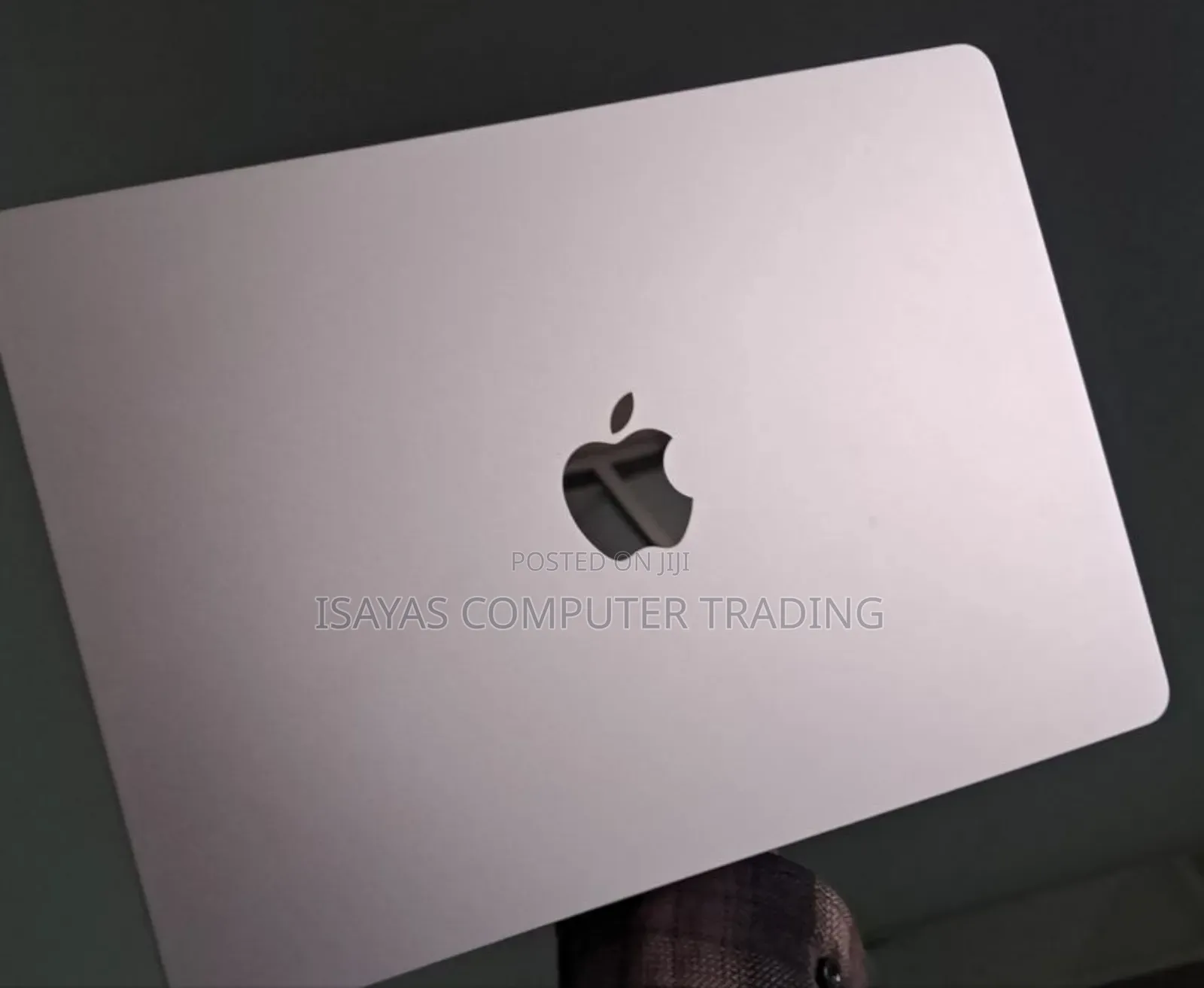 New Laptop Apple MacBook Air 2025 M4 13-Inch 16GB SSD 256GB