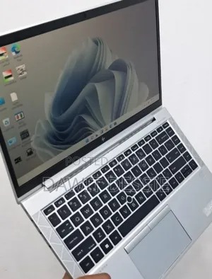 New Laptop HP EliteBook 845 G8 16GB AMD Ryzen 5 SSD 512GB
