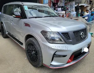 Photo - Nissan Patrol 2018 Silver