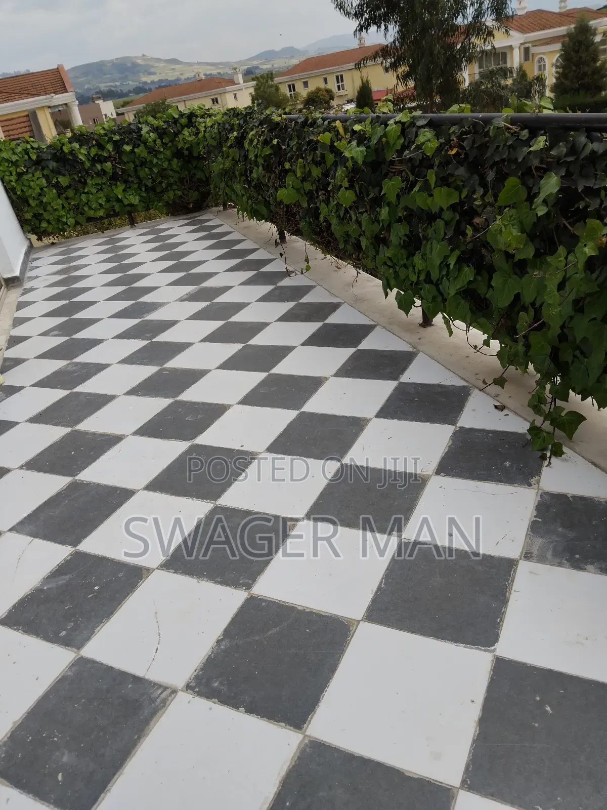 Furnished 6bdrm Townhouse / Terrace in Ccd, Yeka for rent