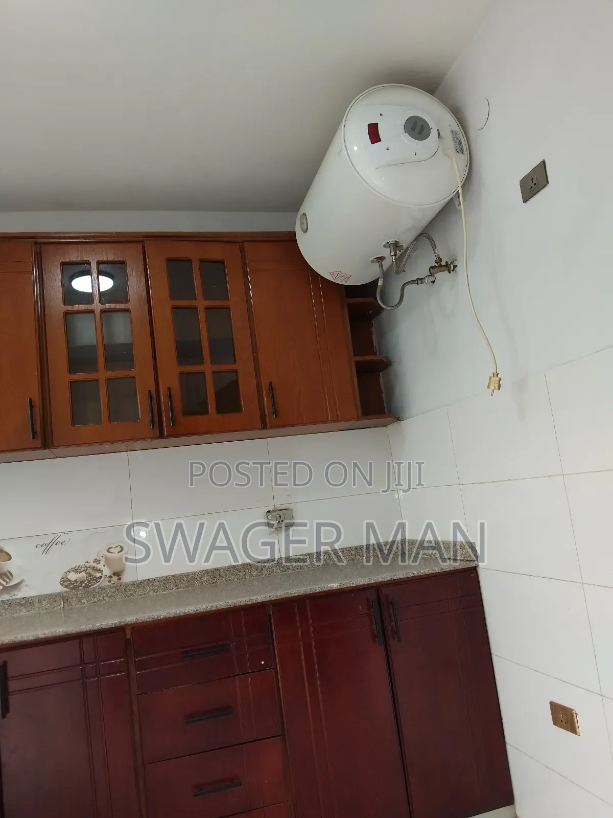 Furnished 6bdrm Townhouse / Terrace in Ccd, Yeka for rent