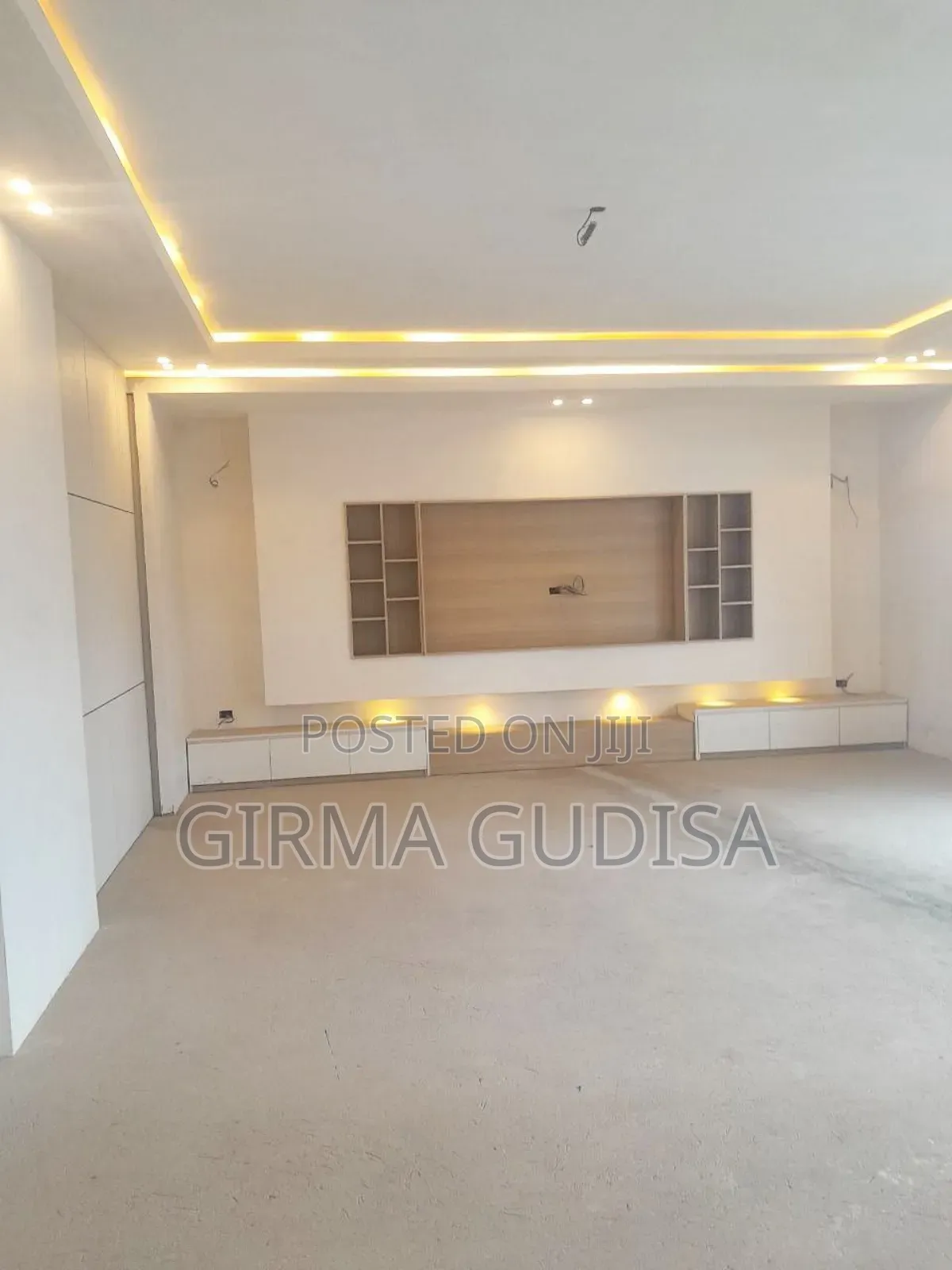 Furnished 10bdrm House in መገናኛ አካባቢ, Yeka for sale