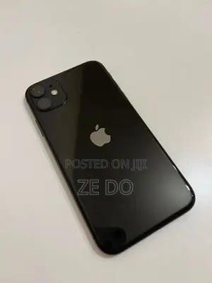 Photo - Apple iPhone 12 64 GB Black