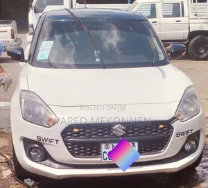 Suzuki Swift 2022 White