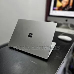 New Laptop Microsoft Surface 8GB Intel Core I5 SSD 128GB