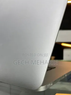 New Laptop Apple MacBook Pro 2015 16GB Intel Core I7 SSD 256GB