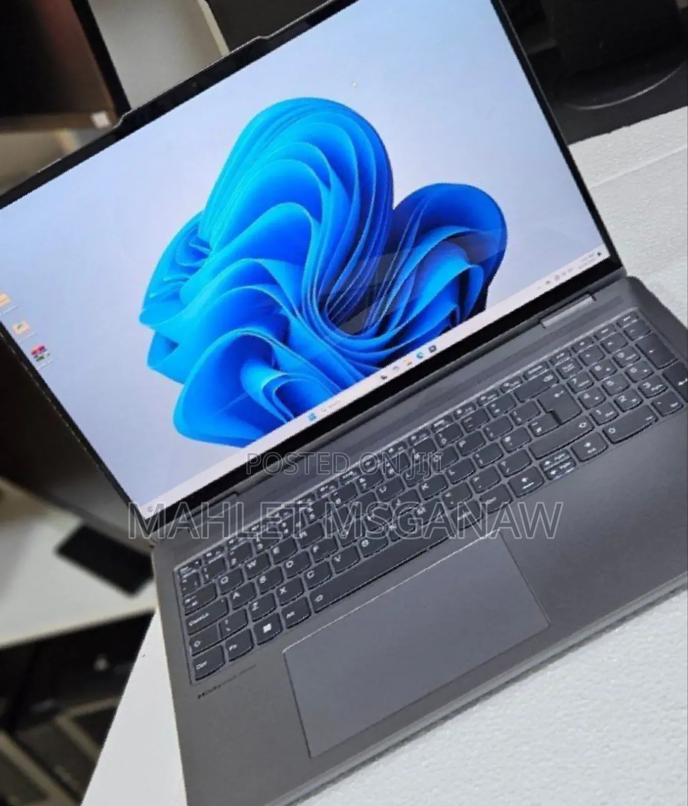 New Laptop Lenovo Yoga 11e 16GB Intel Core I7 SSD 512GB