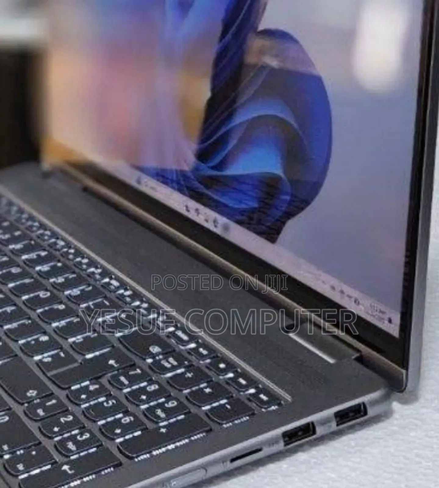 New Laptop Lenovo Yoga 7i 16GB Intel Core I7 SSD 512GB