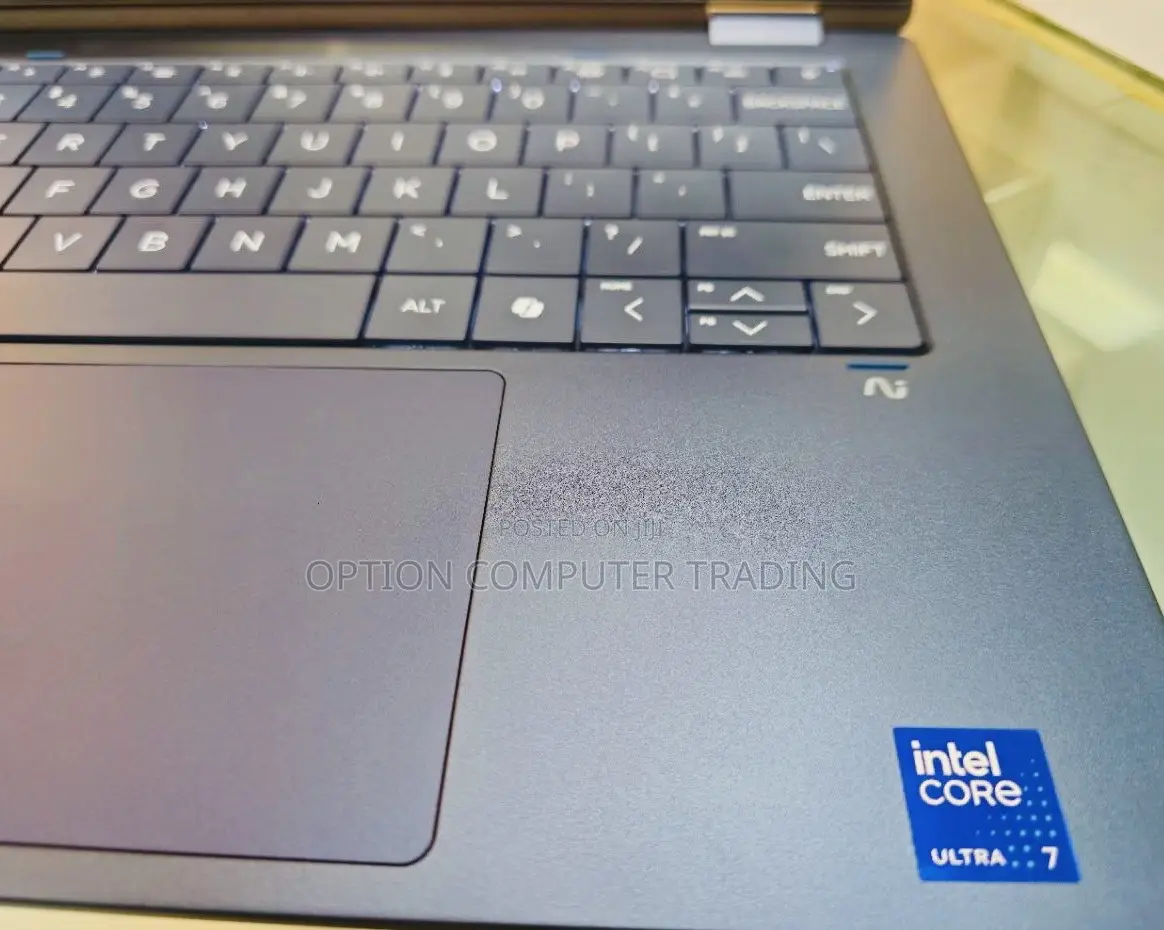 New Laptop HP 16GB Intel Core Ultra 7 SSD 1T