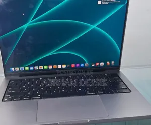 New Laptop Apple MacBook Pro 2021 M1 32GB Apple M1 Pro SSD 512GB