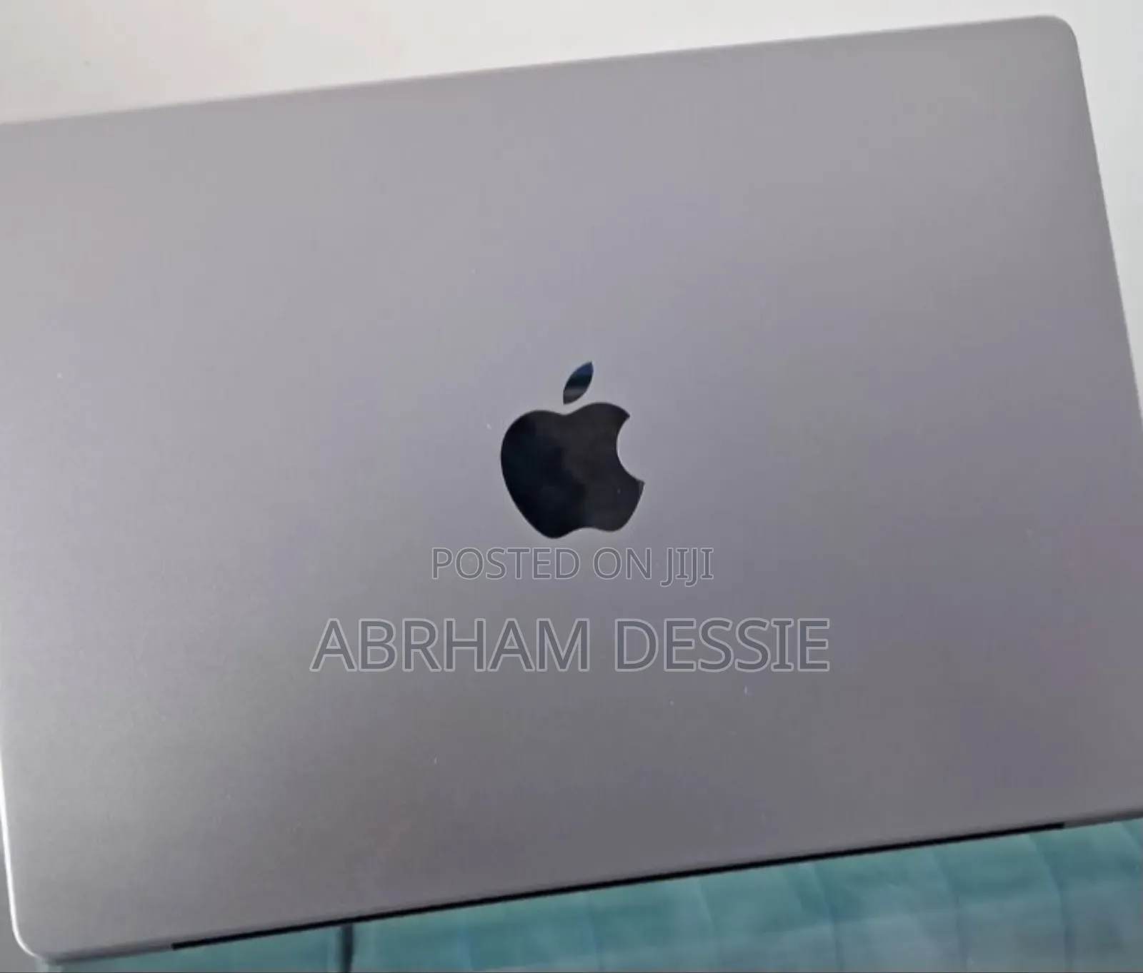 New Laptop Apple MacBook Pro 2021 M1 32GB Apple M1 Pro SSD 512GB