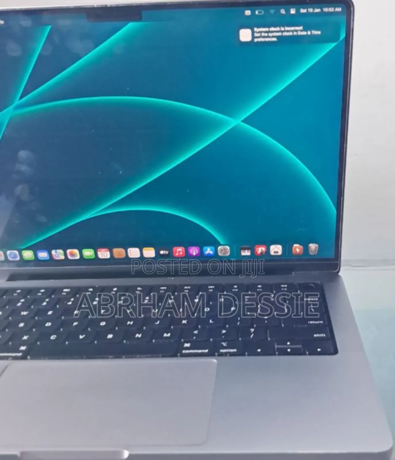 New Laptop Apple MacBook Pro 2021 M1 32GB Apple M1 Pro SSD 512GB