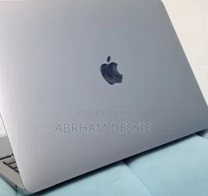 Photo - New Laptop Apple MacBook Air 2022 M2 8GB Apple M2 SSD 256GB