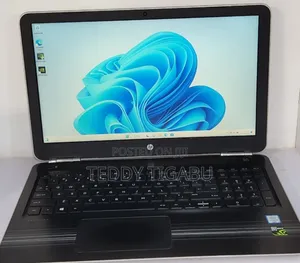 New Laptop HP Pavilion 15 8GB Intel Core I5 SSD 256GB