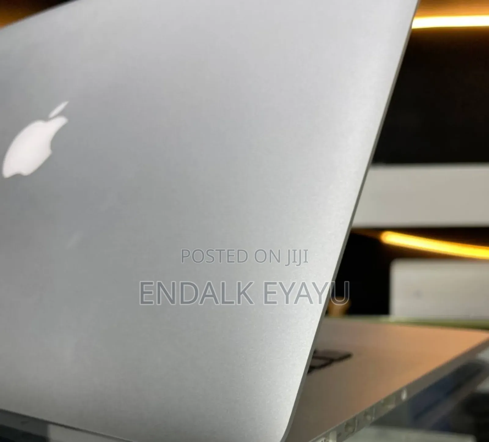 New Laptop Apple MacBook 2015 16GB Intel Core I7 SSD 256GB