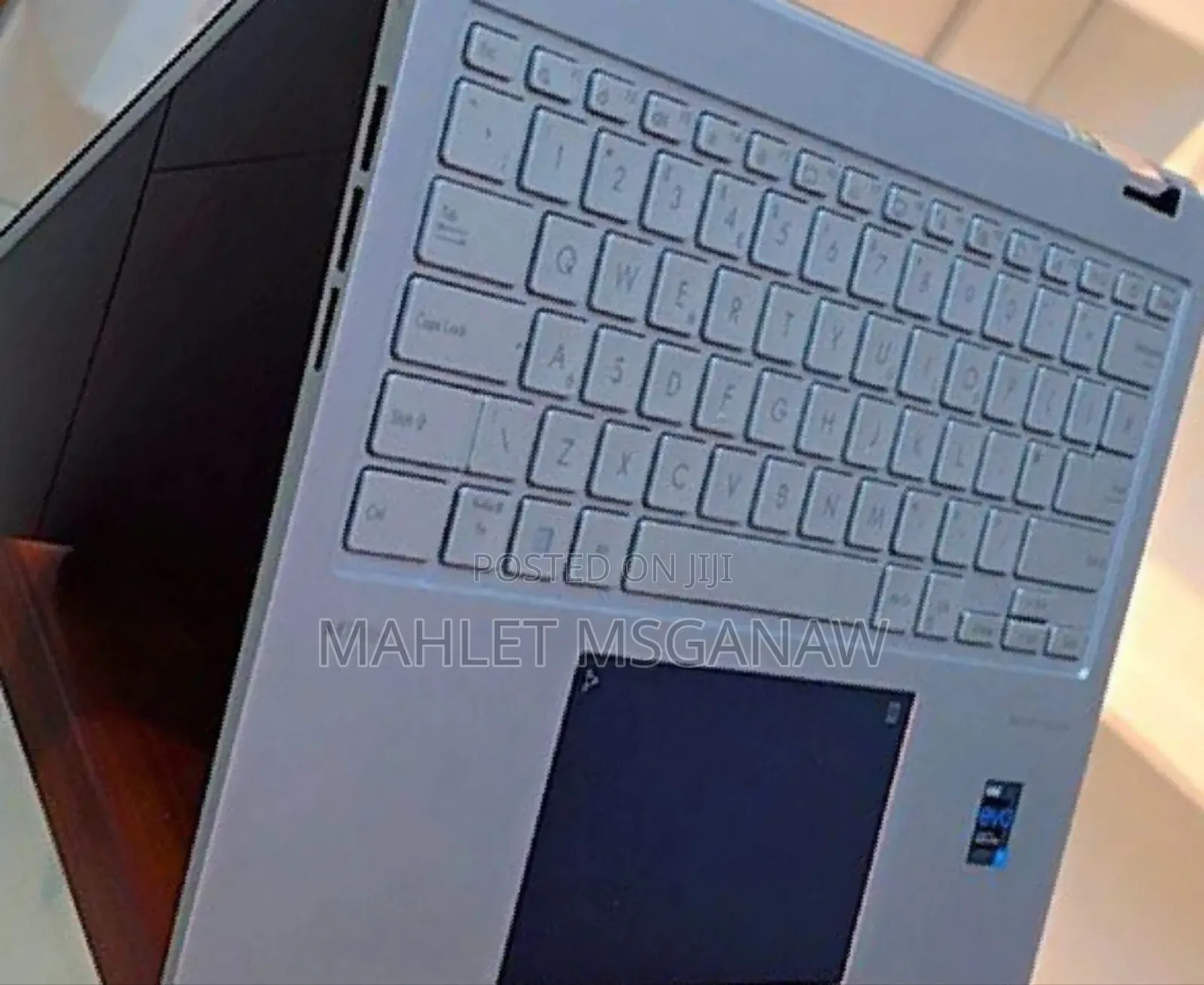 New Laptop Asus Zenbook Flip 13 UX363 16GB Intel Core I7 SSD 512GB