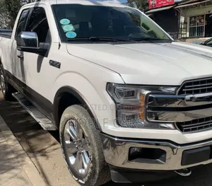 Ford F-150 XL 4x2 SuperCrew Cab Styleside 5.5 ft. box 145 in. WB 2020 White