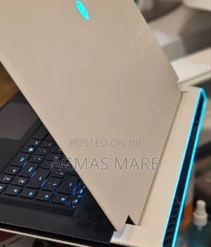 New Laptop Alienware M17x R2 32GB Intel Core I7 SSD 512GB