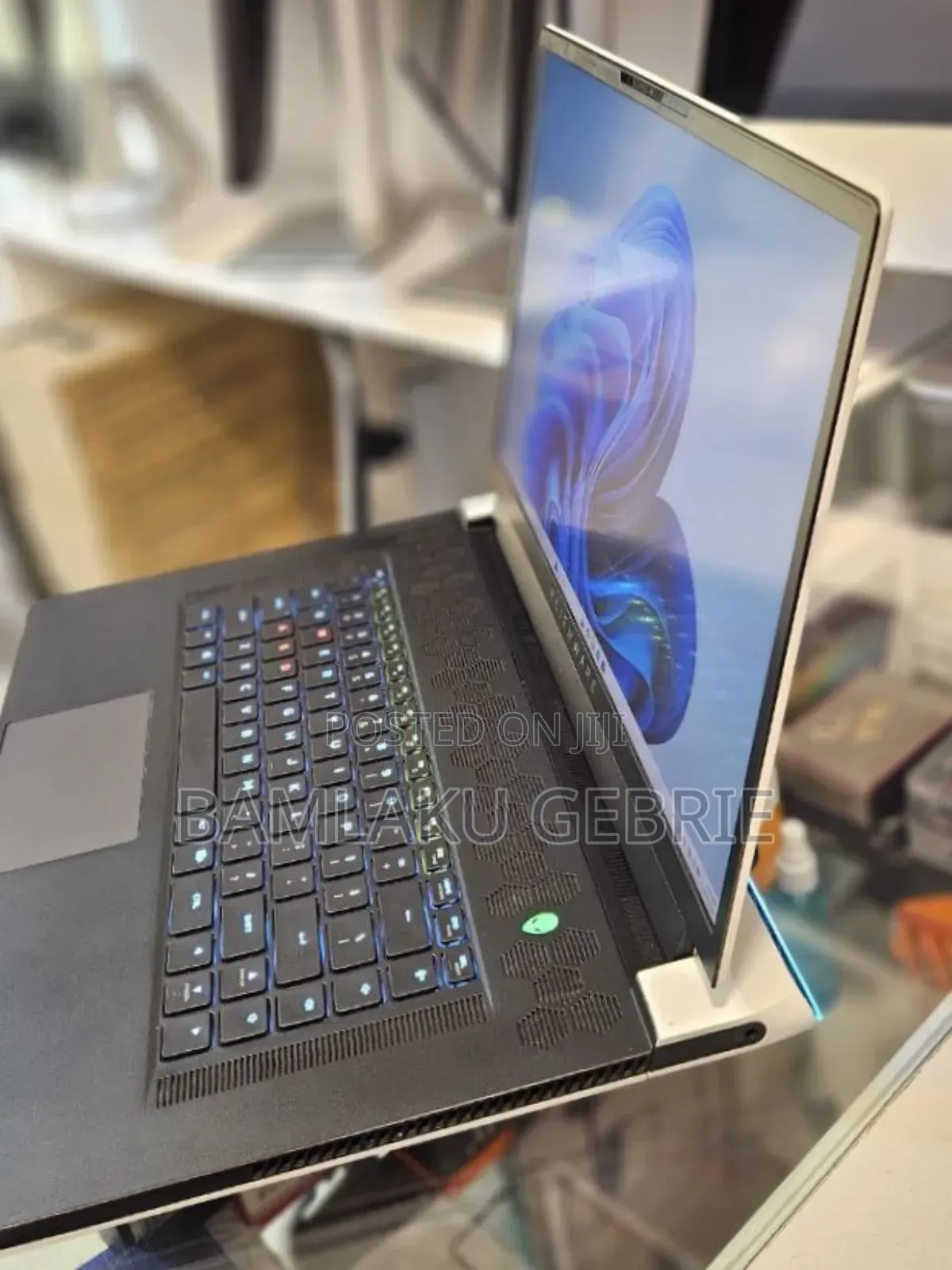 New Laptop Alienware M17x R2 32GB Intel Core I7 SSD 512GB