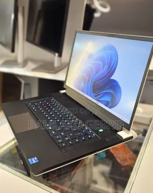 New Laptop Alienware M17x R2 32GB Intel Core I7 SSD 512GB