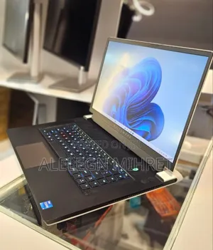 New Laptop Alienware M17x R2 32GB Intel Core I7 SSD 512GB