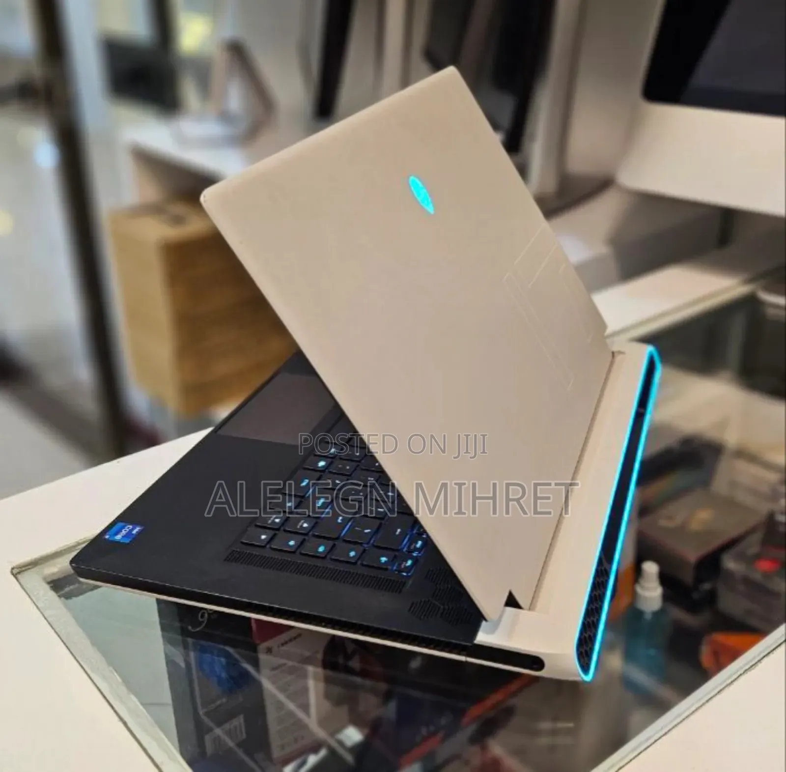 New Laptop Alienware M17x R2 32GB Intel Core I7 SSD 512GB