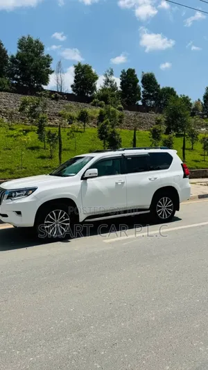 Toyota Land Cruiser 2020 White