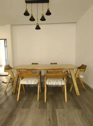 Photo - Dining Table የሳሎን ጠረጴዛ