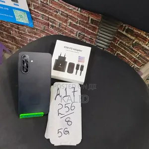 Photo - New Samsung Galaxy A17 256 GB Black